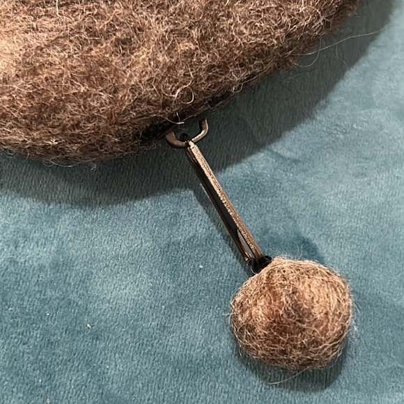 Artisan Handcrafted Felt Wool “Puppy” zipped bag, NWOT - Made in Nepal - Picture 9 of 10